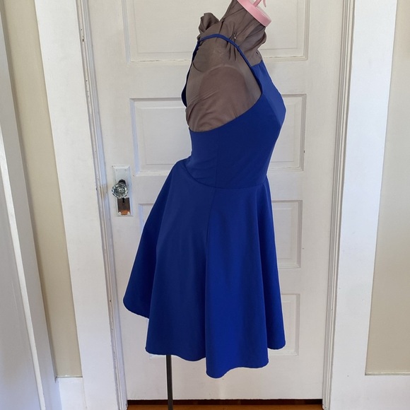 Lulus Medium - Picture 2 of 5